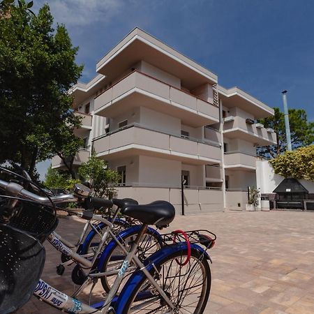 Holiday Club Residence Alba Adriatica Extérieur photo
