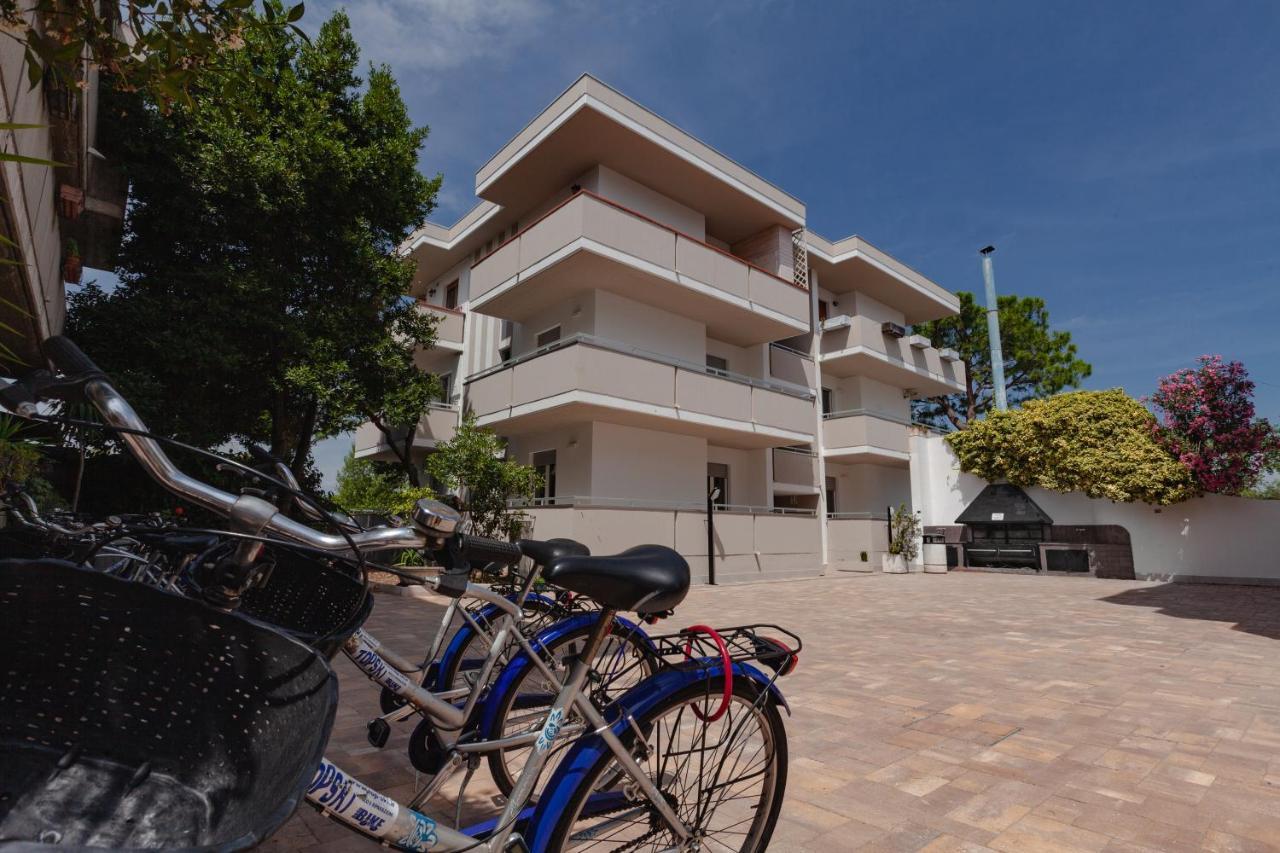 Holiday Club Residence Alba Adriatica Extérieur photo